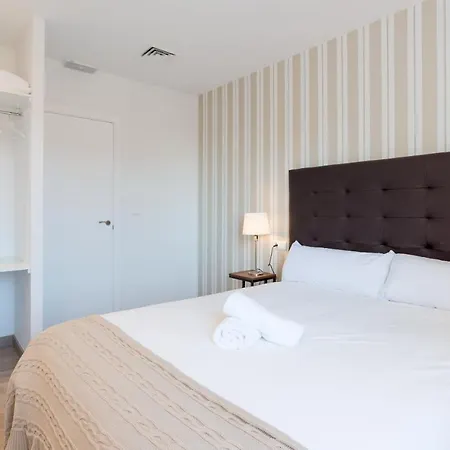 Urbe10 Premium Atarazanas 4 Bedrooms *