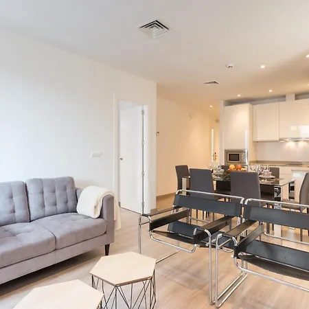 Apartment Urbe10 Premium Atarazanas 4 Bedrooms