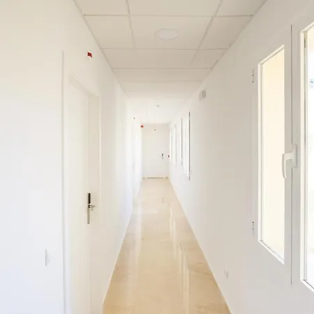 Urbe10 Premium Atarazanas 4 Bedrooms * Malaga
