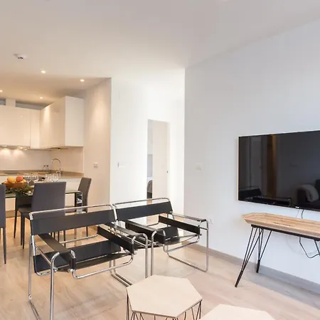 Apartment Urbe10 Premium Atarazanas 4 Bedrooms *