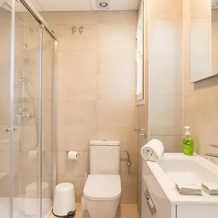 Urbe10 Premium Atarazanas 4 Bedrooms Apartment *