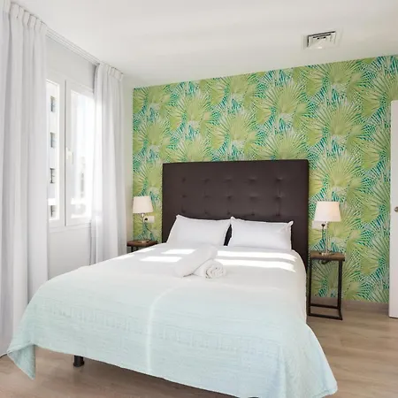 Apartment Urbe10 Premium Atarazanas 4 Bedrooms *