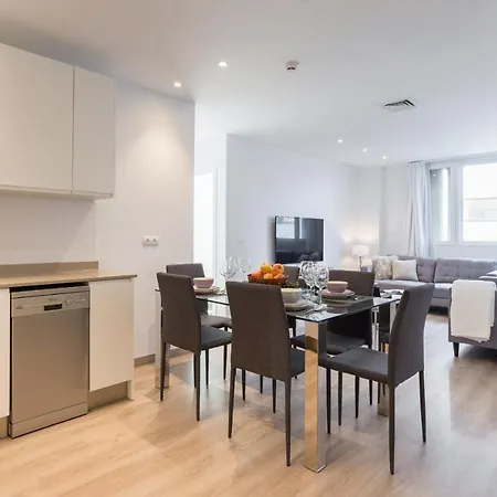 Apartment Urbe10 Premium Atarazanas 4 Bedrooms Málaga