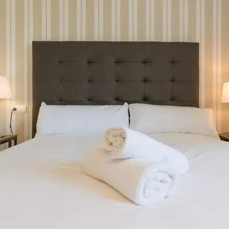 Urbe10 Premium Atarazanas 4 Bedrooms Málaga